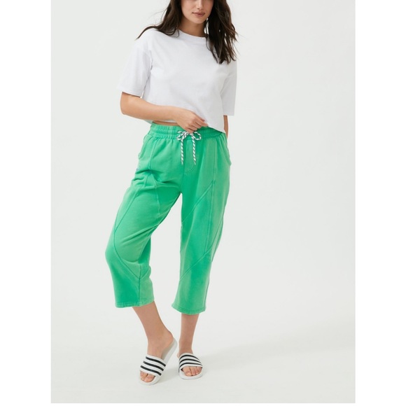 BDG Cropped Fleece Pull-On Pant - Picture 2 of 5